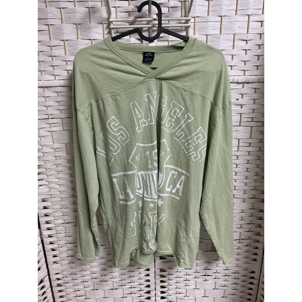 Urban Outfitters Los Angeles Graphic Varsity V-Neck L/S Tee Washed Green S-P